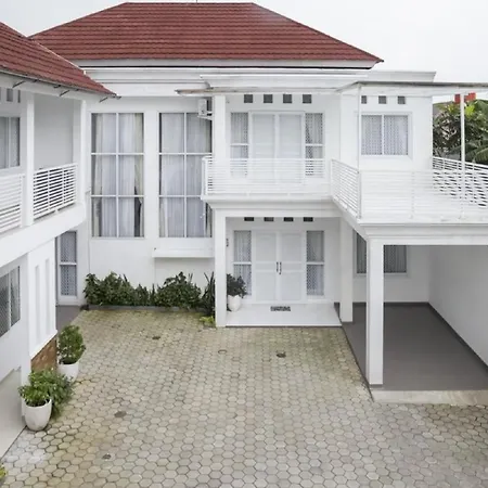 Reddoorz Syariah Near Rsud Kota Bogor-3